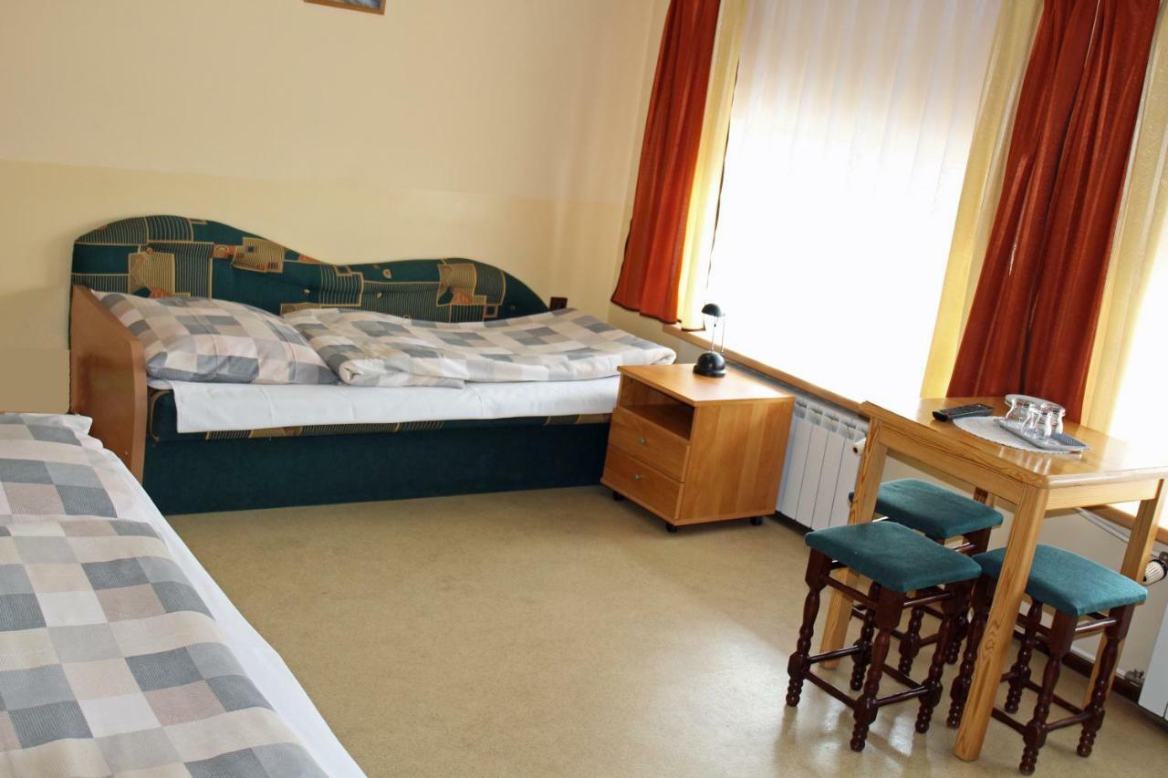 موتيل Aleksandrów Łódzki Bar Malwa المظهر الخارجي الصورة